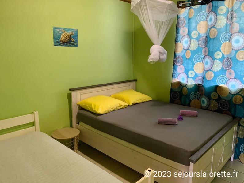 Vert... pour continuer à se nourrir de la nature, même pendant le sommeil...